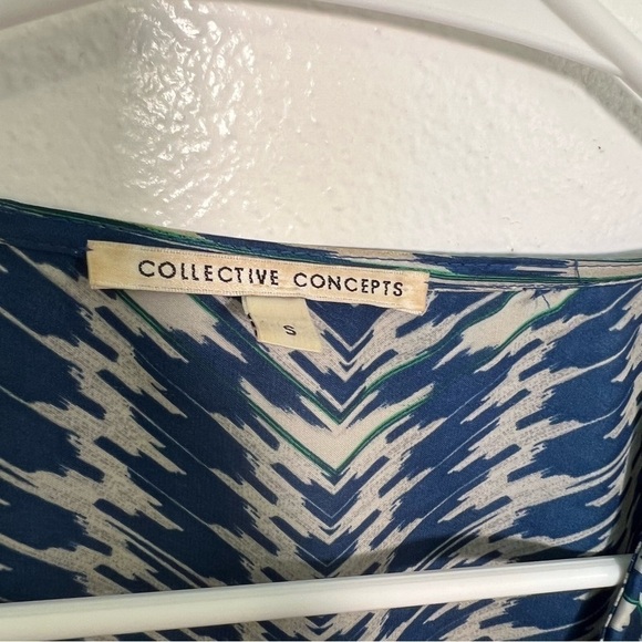 Collective Concepts Poncho Blouse Blue Geometric - Picture 12 of 13